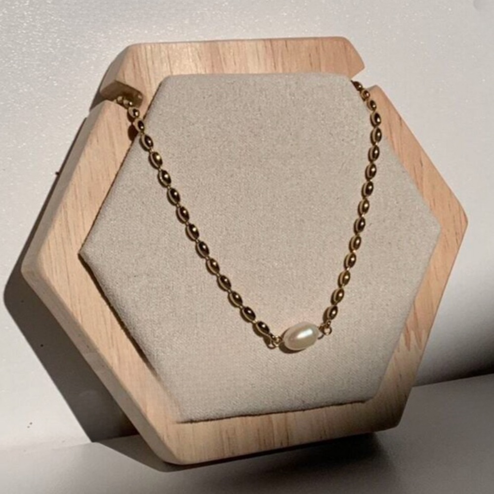 18K Gold Plated Stainless Steel Bead Necklace Adorned With White Pearls … - Picture 1 of 7